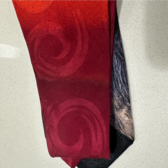 Vintage Jurassic park brachiosaurus 100% Italian silk tie - Picture 3 of 16